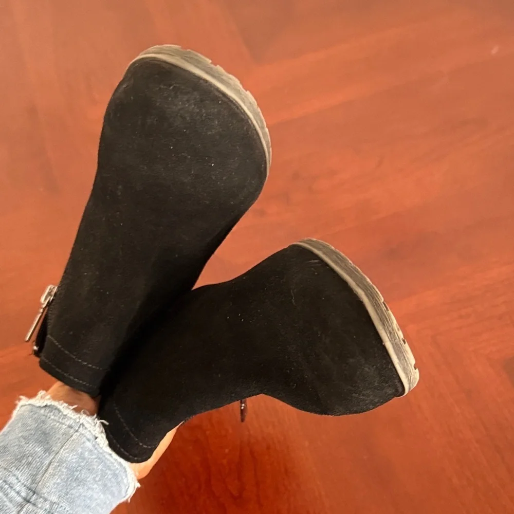 Blondo Black Ankle Booties Sz 6.5 waterproof suede winter valley 2.0